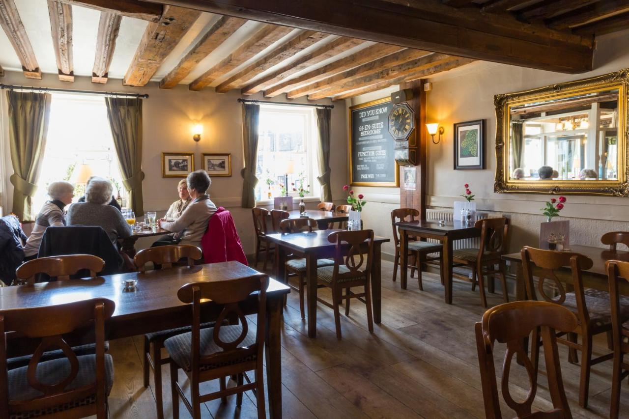 The Dog & Bear Hotel لينهام المظهر الخارجي الصورة